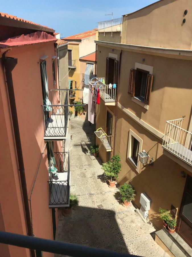 דירות צ'פאלו Saraceni 20 מראה חיצוני תמונה